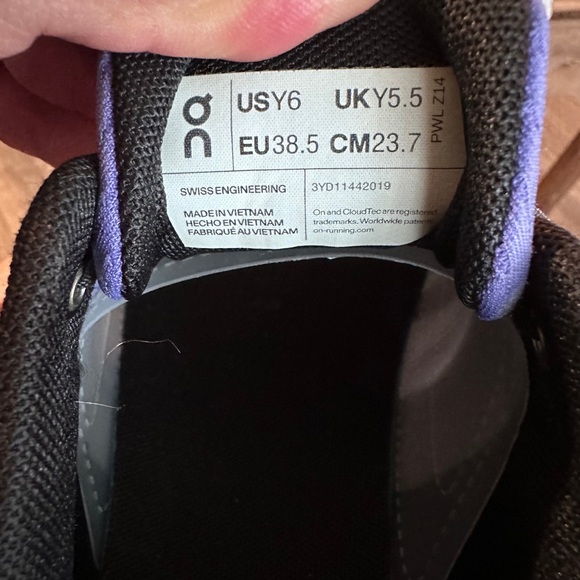 ON Cloud Sky Kids 'Nimbus
Blueberry' - Picture 6 of 14